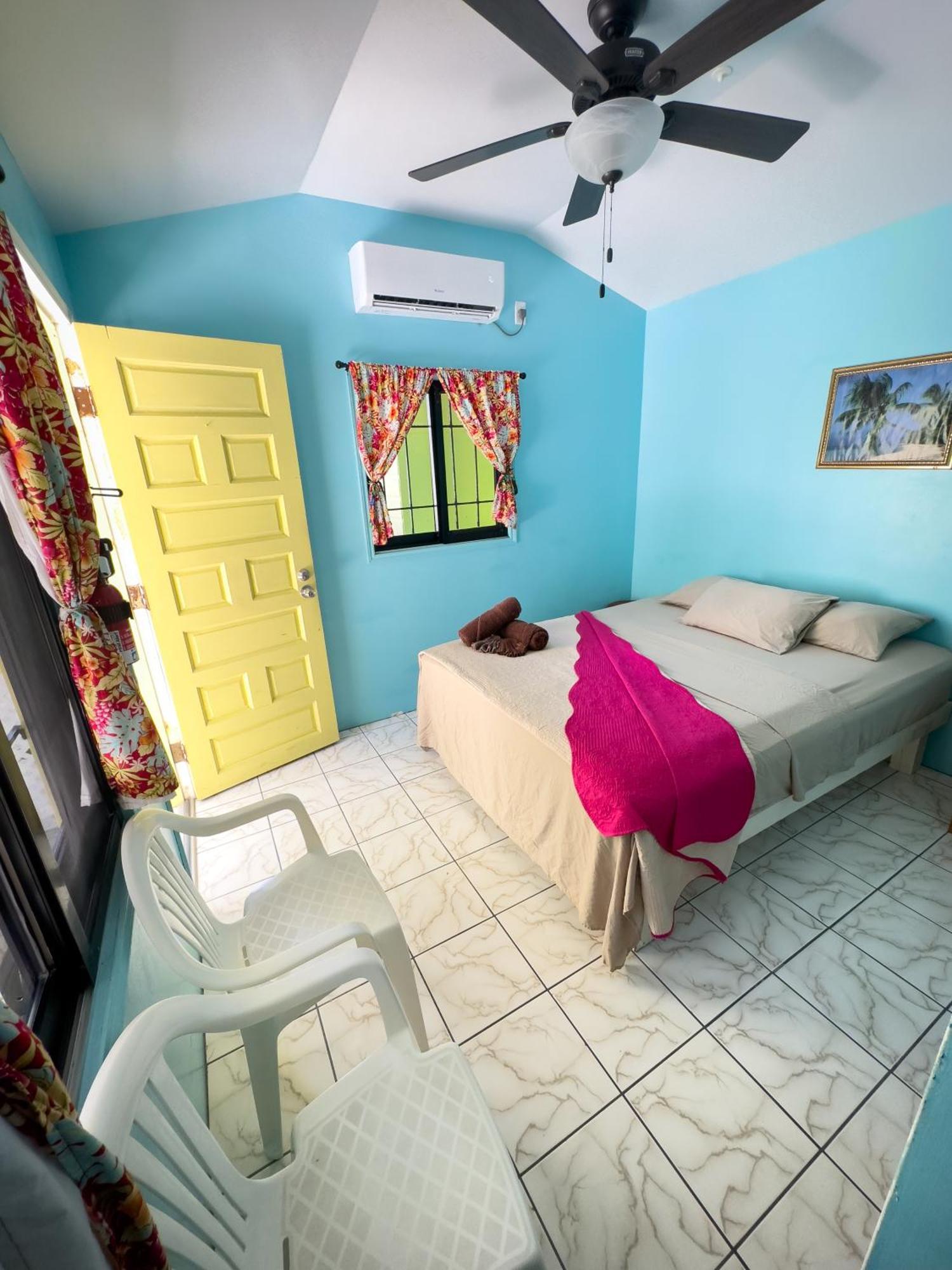Barefoot Beach Belize Кайе Колкер Екстериор снимка