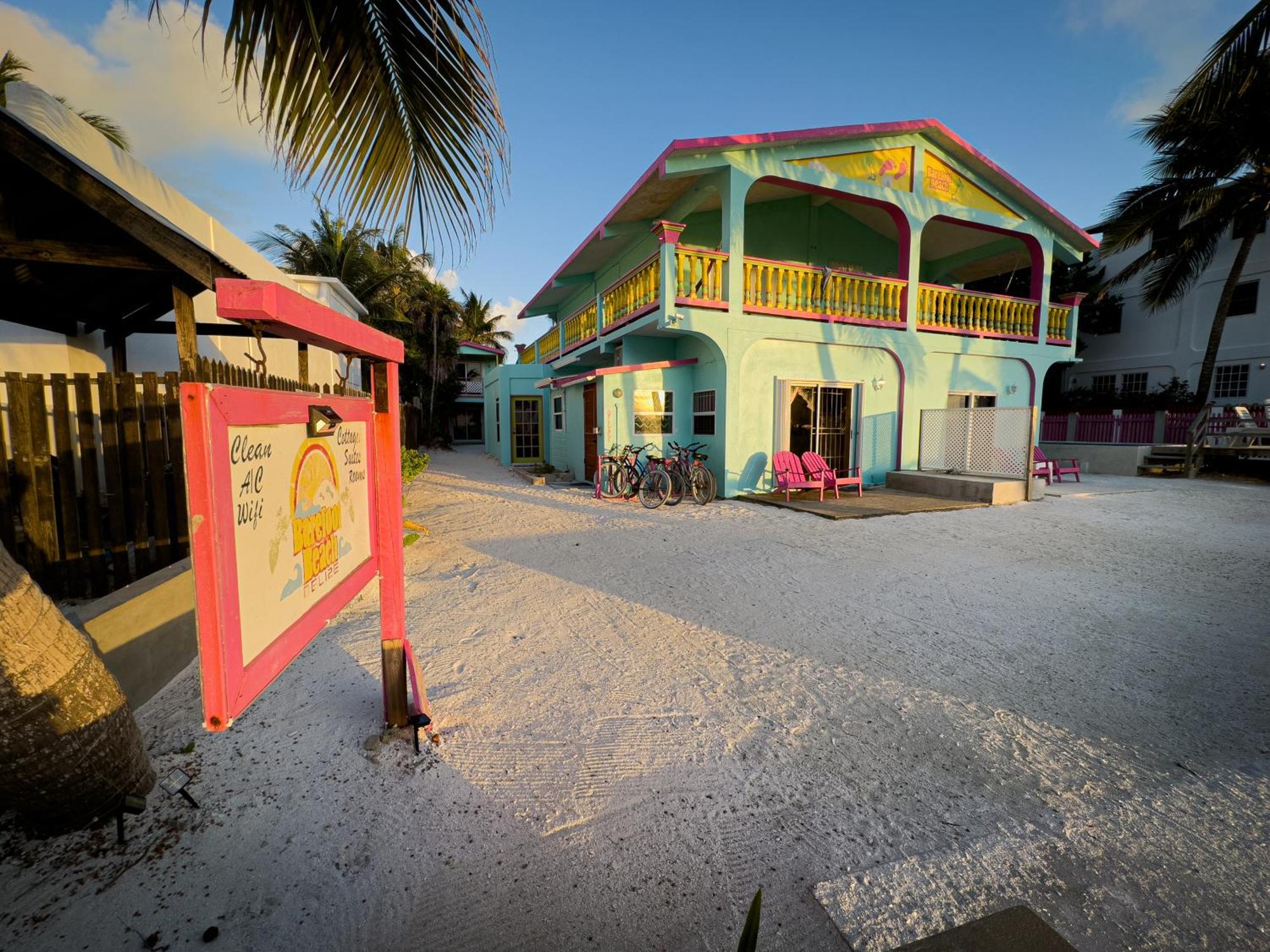Barefoot Beach Belize Кайе Колкер Екстериор снимка